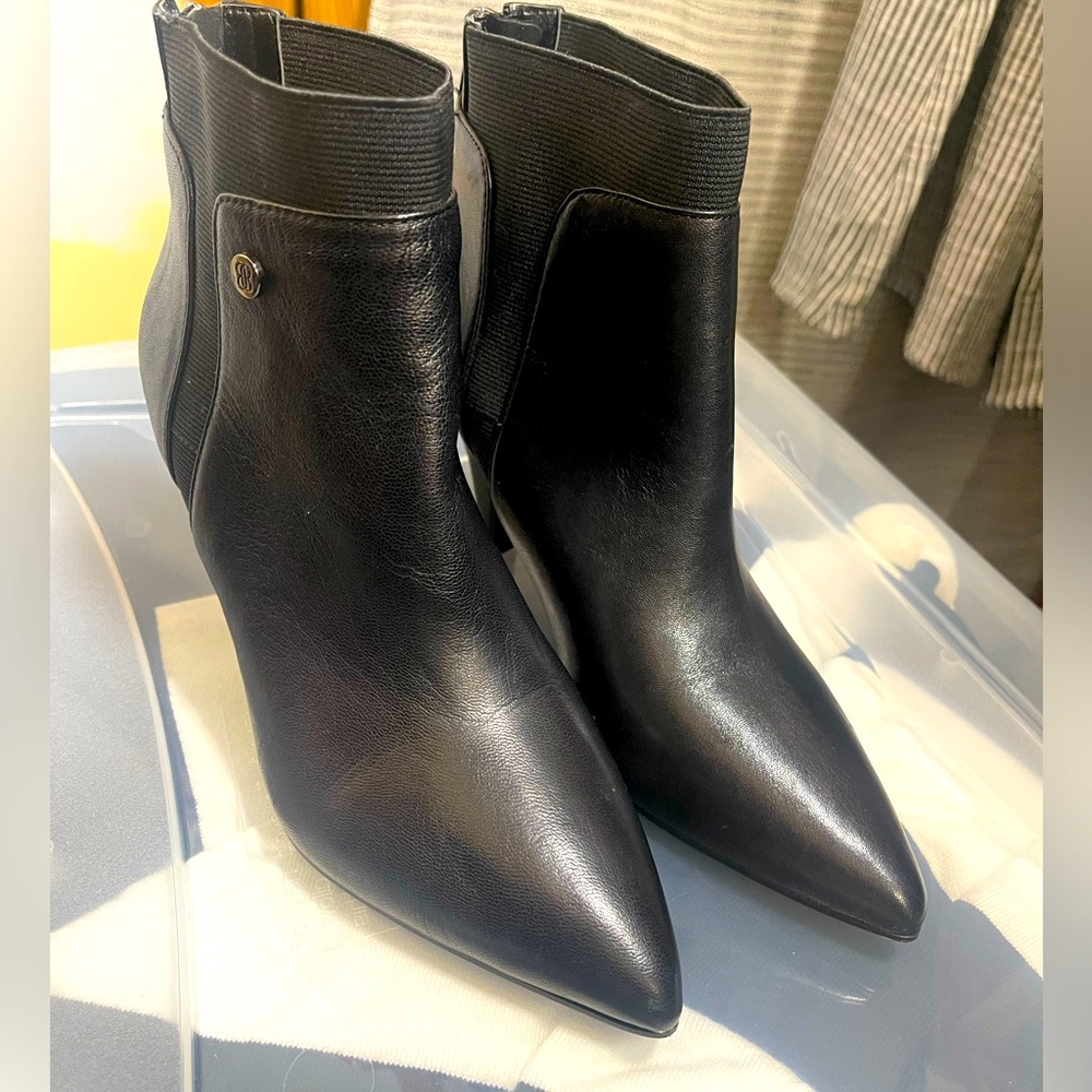 Bandolino Bari Pointed Toe Ankle Boots Size 5